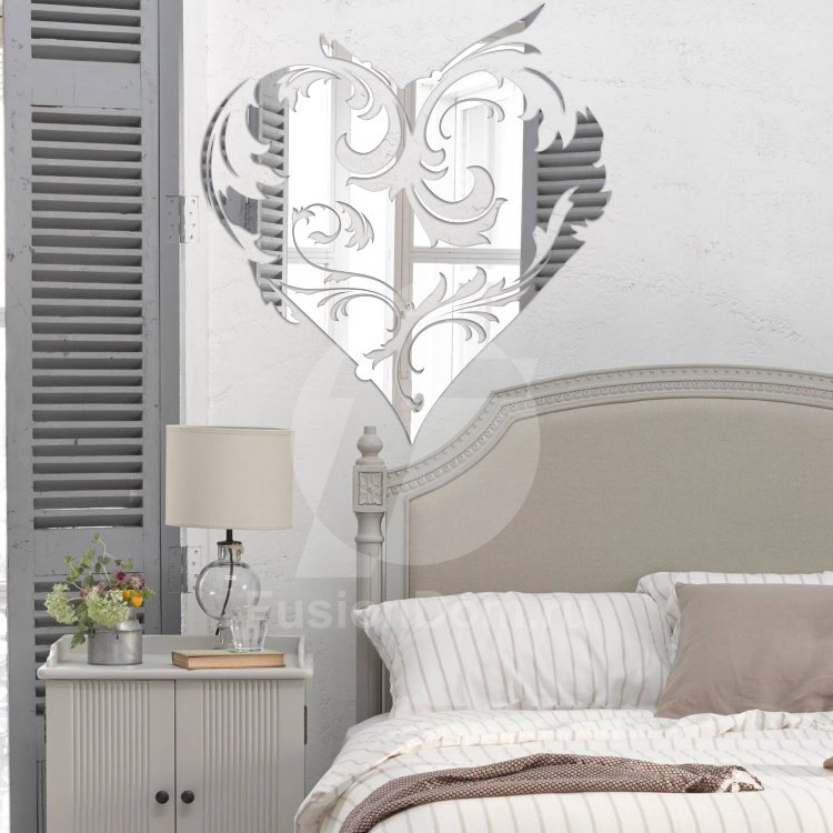 Акриловое зеркало Цветочное сердце