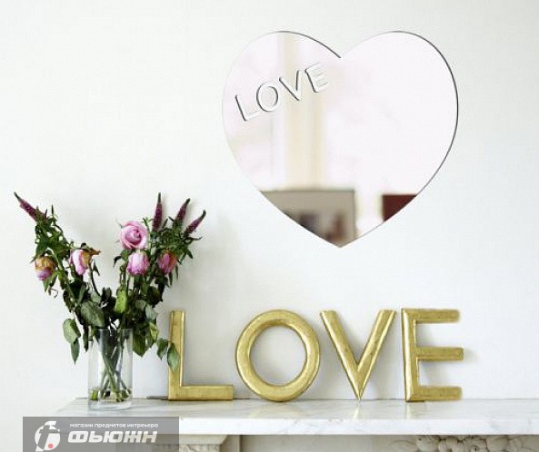 Акриловое зеркало Резная любовь