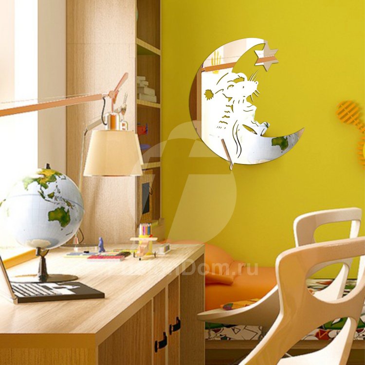 Акриловое зеркало Мышонок на луне